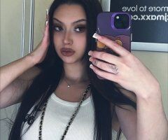 Portland escorts - Snow — upscale curvy escort with video call verification