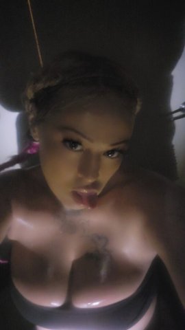 Exotic Sexy Thick Queen (32) — Real-Time Hosting - 1