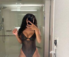 Oakland/East Bay escorts - Oakland/East Bay Sweet & Discreet Female Escort — FaceTime Shows