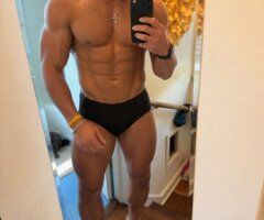 Chicago Male Escort — Outcalls, massages & FaceTime - Image 3