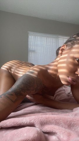 Nashville WADDUP — Slim submissive escort, outcalls only, dep. for far travel & shows (24) - 1