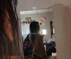 Pittsburgh escorts - Petite Female Escort in Pittsburgh, PA — Long Legs