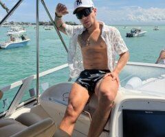 Latino disponible para masajes — cuerpo atlético, ojos marrones - Image 4
