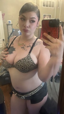 Indianapolis IN Female Escort — Big booty, big titty white escort - 1
