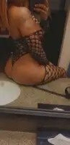 Petite, cute, pretty female escort — incalls only (limited time) in Clovis/Portales - 1
