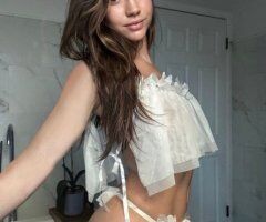 Valerie — Los Angeles Female Escort (Outcalls, Hotel Friendly) - Image 2
