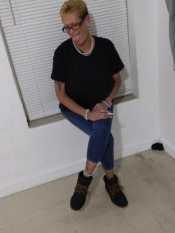Fort Lauderdale Mature Cougar Female Escort — Outcall and car fun - 1