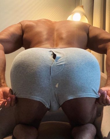 New York City Male Escort — Top-only outcall/travel - 1