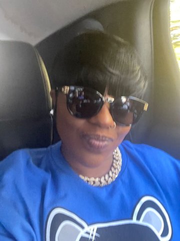 Loyal 39 — South Jersey Slim Thick Body Woman - 1