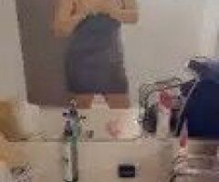 Tucson escorts - Tucson Female Escort — room setup and private time