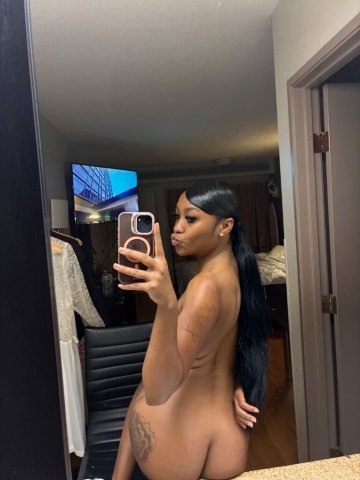 Dallas Female Escort — QV & HHR Specials (Outcalls Only) - 1