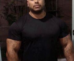 Miami escorts - Miami Straight Male Escort — Muscular, Tattoos, 8" Uncut