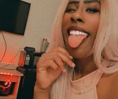 Kansas City escorts - Kansas City MO Incalls by Zona Rosa (34) — Specials