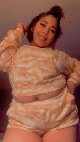 Louisville Female Escort — 40+ Only Today, Cash Only, No AA Men Under 40 - 1