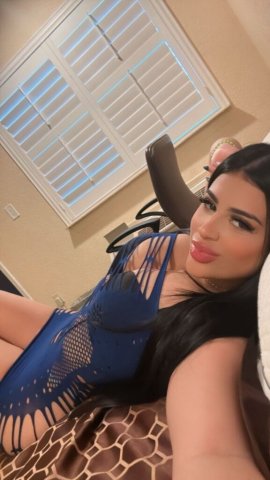San Francisco CA — Amor, chica de 24 años, escort femenina - 1
