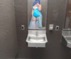Salem Female Escort — no gag reflex & card dates - Image 5