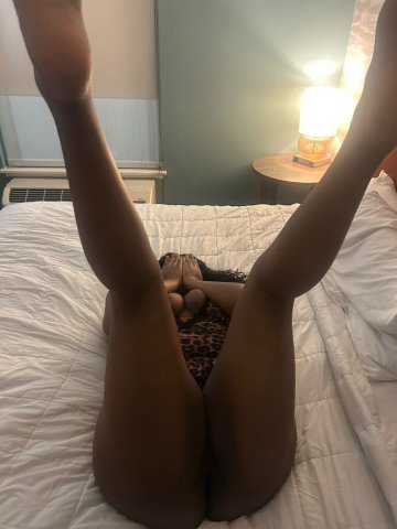 Buffalo Female Escort — hour options ($160, $240, $320), no bare/raw, no anal - 1