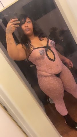 Luna in Long Beach — BBW Incall Special & Car Dates - 1