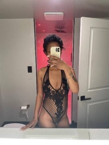 Ann Arbor Female Escort — Friend Specials, Nuru Massage + Car Service - 1