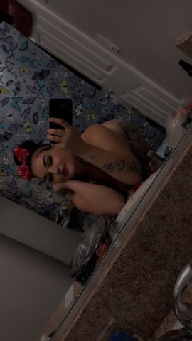Sacramento Female Escort — playful, confident girl for serious, respectful sessions - 1
