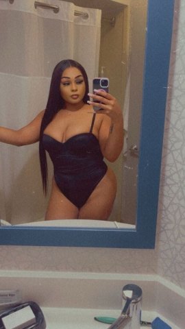 Houston Female Escort — Outcalls Only, QV & HHR Specials - 1