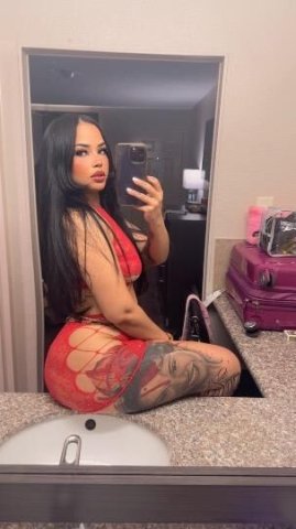 Concord, NH BBW Miss Ice Cream Shop—BBW Dominatrix for BDSM Lunch Dates - 1