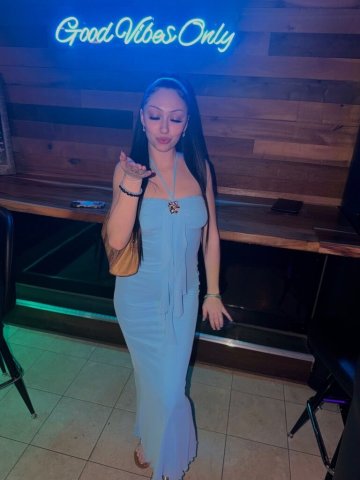 Portland Petite French Playmate (Incall) — Verification by Video Call - 1