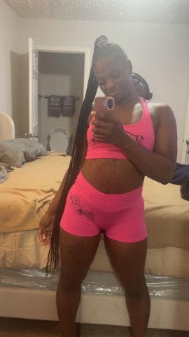 St. Louis Incalls & Outcalls — Slim Thick Escorts - 1