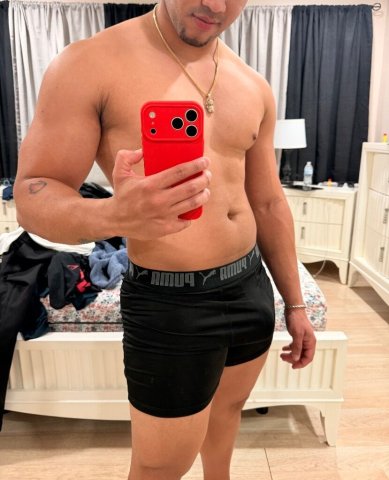 Miami Cuban Male Escort — fun night, women only - 1