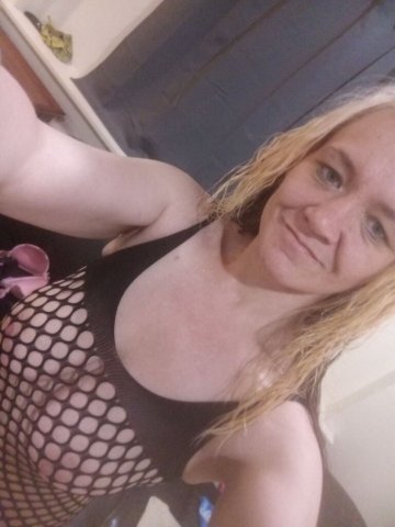 Detroit, MI Female Escort — $80 full service short stays - 1