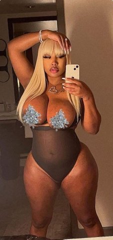 Queens Luxury Provider — Straightforward Female Escort, Rain & Phone Time - 1
