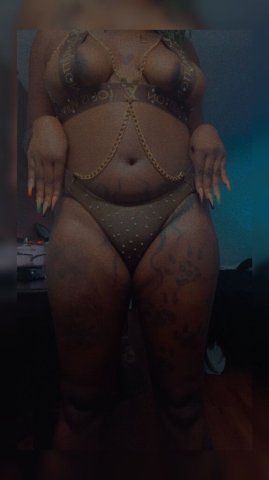 Mobile Female Escort — Tall, slim-thick with soft cheeks - 1