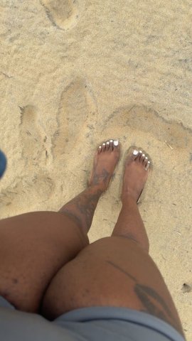 Norfolk Female Escort — Ebony, Fun-Sized Slim Thick - 1