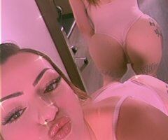 Incall with “sexy Chanel” at a hotel suite near the airport - Image 5