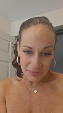 Indianapolis MILF Escort — Daniii BBY for In-Call & Out-Call - 1