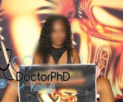 Inland Empire Mature Female Escort — Incall, discreet & clean - Image 3
