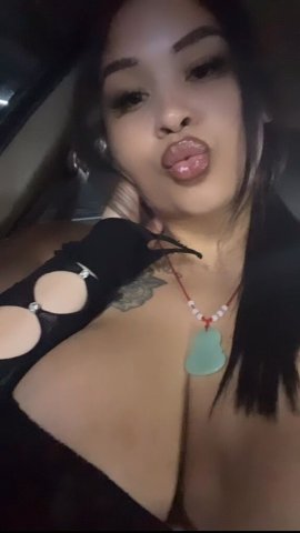 Dominicana Latina Female Escort in Denver — Facetime proof for 3-hour layover - 1