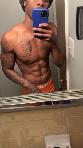 Dayton Male Escort — 11 Inch BBC, Leg Outcalls & Custom Videos - 1