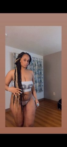 Portland, Oregon Escort — In-call & Out-call Discreet Companionship - 1
