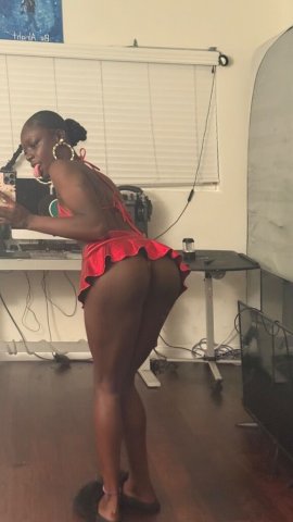 Fetish Welcome & Kinks — Fetish-Friendly Escort in Los Angeles - 1