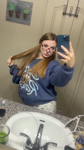 Seattle Female Escort — Capitol Hill Discreet Upscale Incall - 1