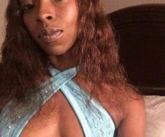 Out-call right now — petite curvy female escort (5'2", 120 lbs) - Image 2