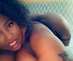 Upscale discreet BBW escort with juggs & juicy wet vibe — Manhattan - Image 9