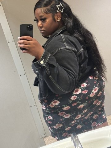 Tampa Female Escort — Outcalls + hotel meetups, no negotiation - 1