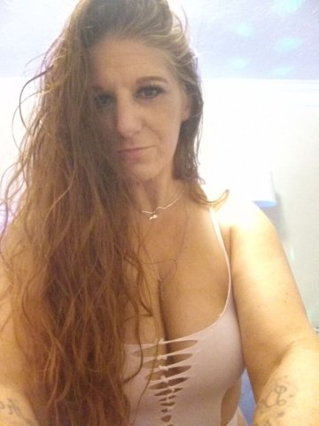 Louisville Redhead Escort — working today - 1
