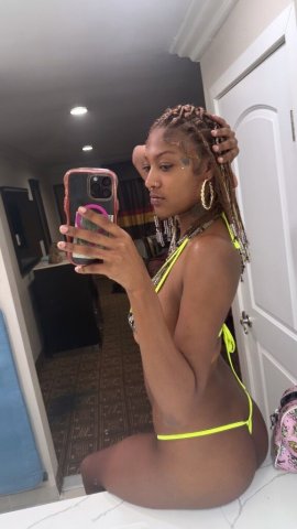 San Diego Caribbean Mami Wet Kitty — 36DDD Slim Thick - 1