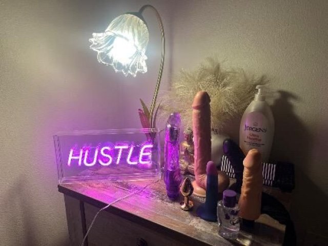 Woodland Hills Upscale Incalls — Greek Queen with Pegging, BDSM & Massages - 1