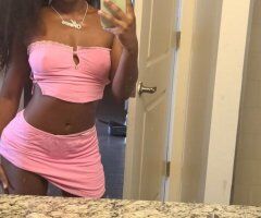 Manhattan NY Female Escort — outcalls by car, texting, and 2-girl bookings - Image 3