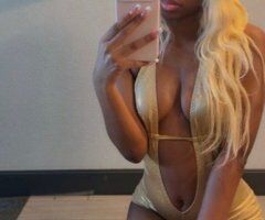 Petite 23-Year-Old Escort — Nashville TN (Discreet Companionship) - Image 4