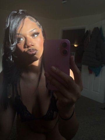 Tacoma, WA Young Exotic Mixed Escort — Private Dance Sessions & Massages - 1